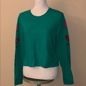 Hollister Graphic Long Sleeved T-Shirt- XS